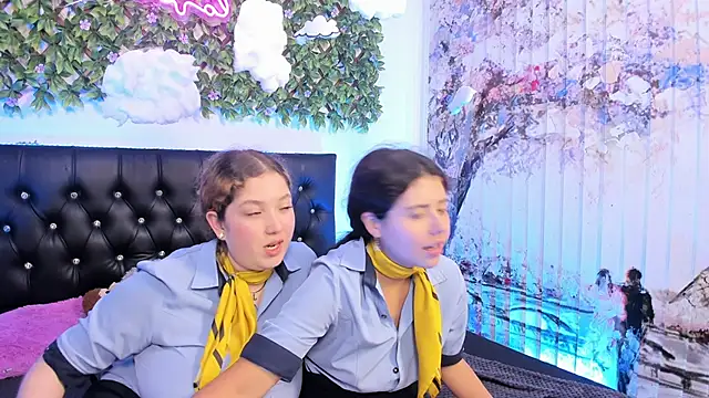 valeria_and_zoe - Valeria_and_zoe's free webcam - UK Sex Cams