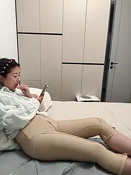 美女zzdd999在线直播