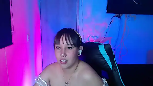 Skarlet_Adams28 webcam