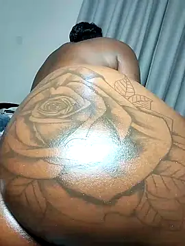 hugemassivebootie (F young) - CUMSHOW