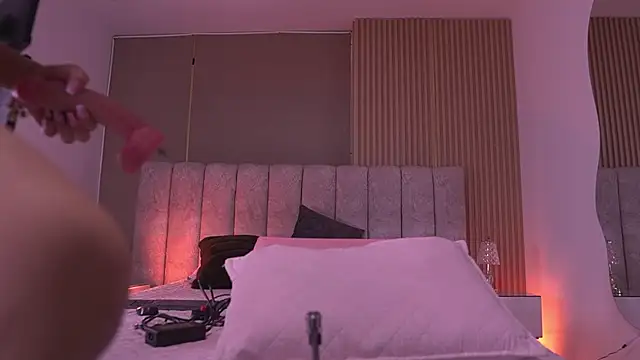 sam_lewins - Sam_lewins's free webcam - UK Sex Cams