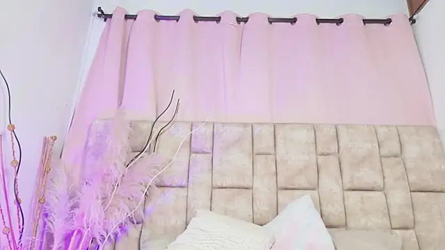 NanyMatrioska webcam