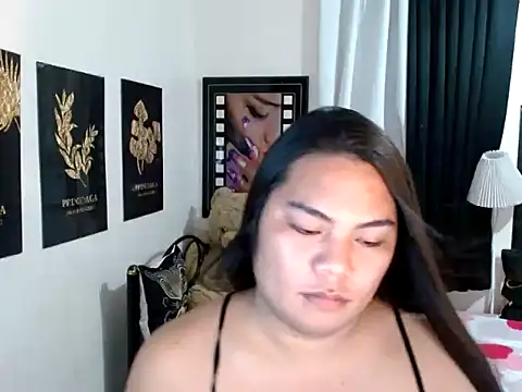 TSbrianaHugeCock live sex cam