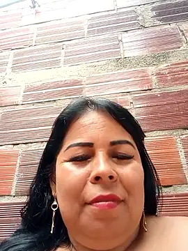 Mother-Big-tits webcam