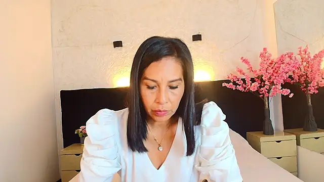 Shanon_mature webcam