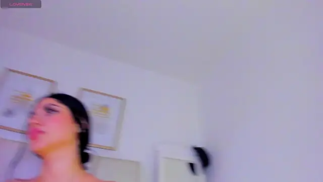 taylorsmiiith_ (F young) - remove hijad and milk on my tits