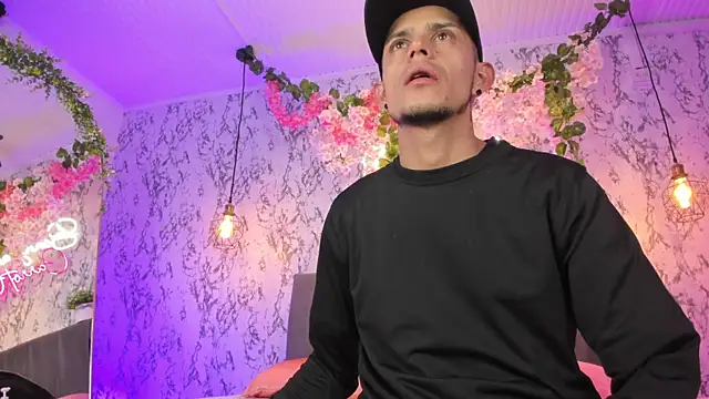 Bonny_and_carrot webcam