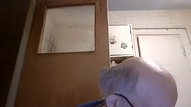 mariusica1@xh webcam