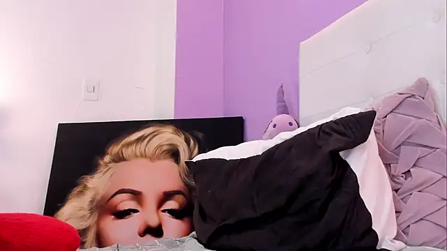 Charlotte11-11 webcam