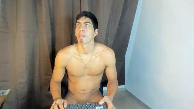 Milo_LatinBoy webcam