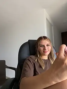 Alison_parkerrr webcam