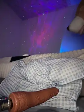 Webcam Model (Eveliin_ruiz)  is live.Free join now!