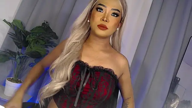 MissCalista_butler webcam