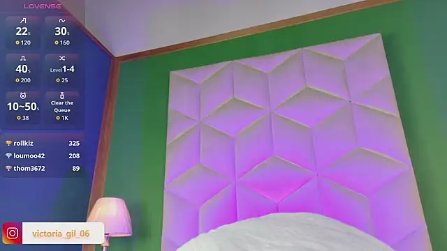 queen__violet webcam