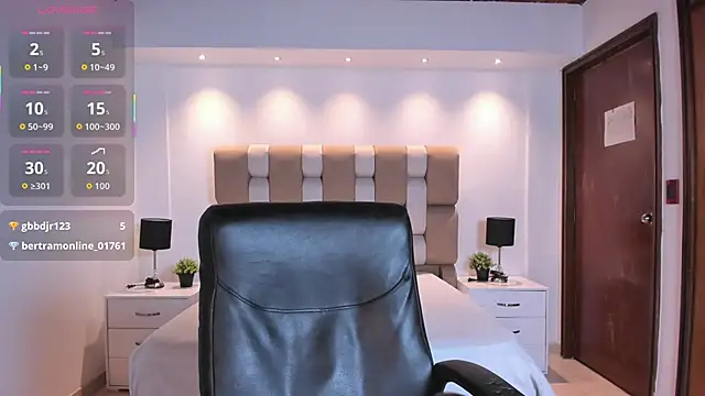 Alicee_Broownn webcam