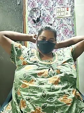 Webcam Model (Liyaa_24) is live