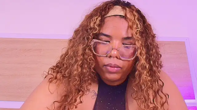 Your_big_ebony_goddness webcam