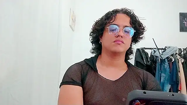 Diane_blossom webcam