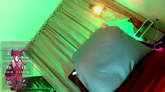 katha_Crawford webcam