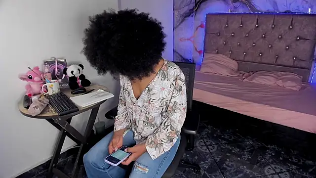 CataleyaMoon_ webcam