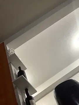 loirinhaszsp - Stripchat Cam Model