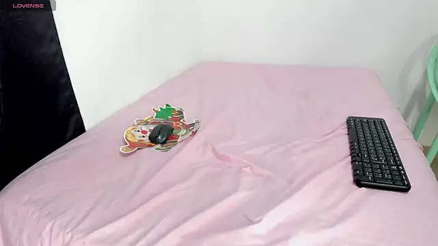 Olivia_Stevens webcam