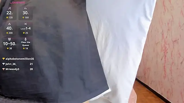 Emily_Whinfre webcam