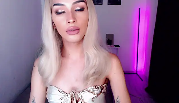 Alicegreenexx webcam
