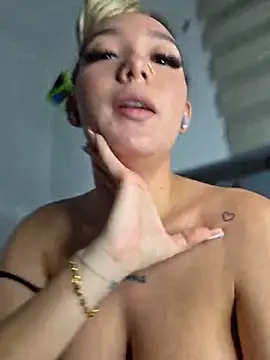 alaia_princess webcam