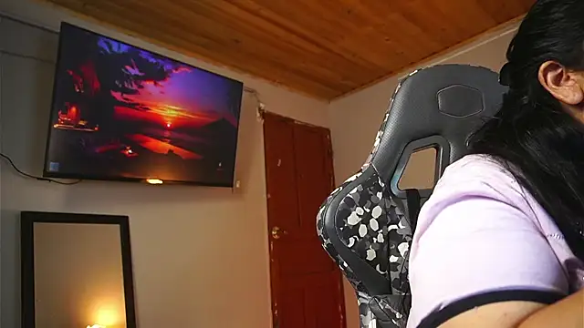 coraline_latin webcam