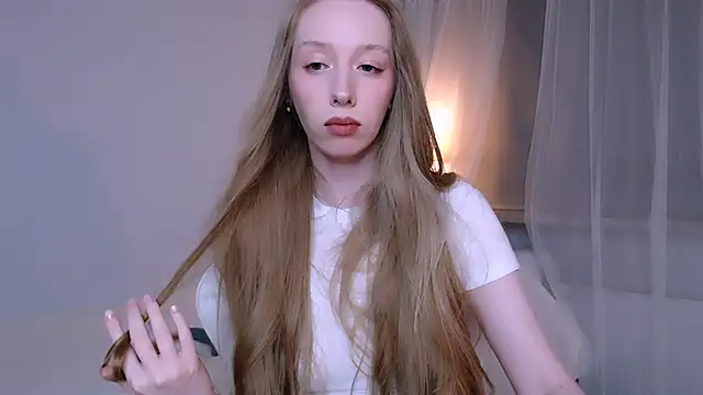 Luna_insniity webcam