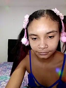 Webcam Model (liz7skinny) is live