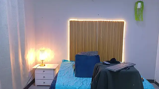 CIccioline_pussyGolden webcam