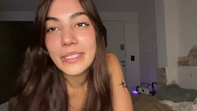 sweetaddictionbyThy webcam