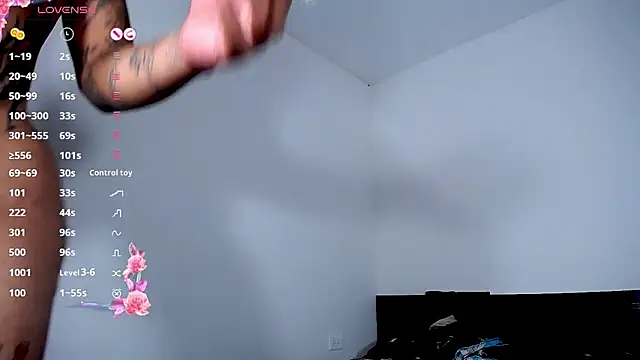 IsabellBigtitsxx webcam