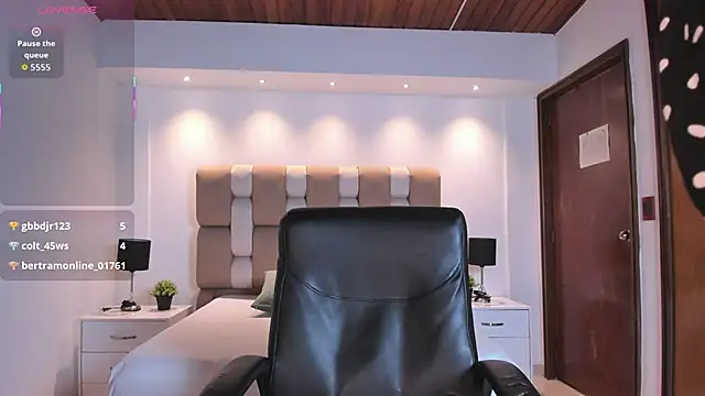 Alicee_Broownn webcam