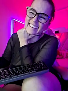 Webcam Model (MariaPau_83)  is live.Free join now!