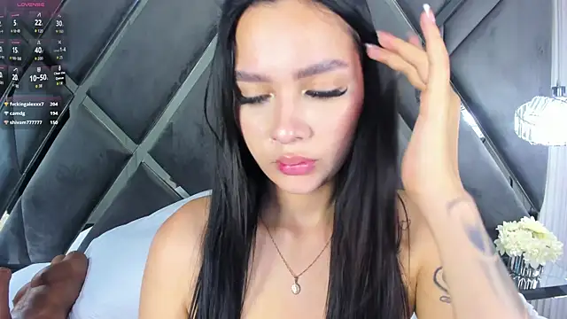 Ivonne_Millerr webcam