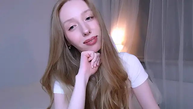 Luna_insniity webcam