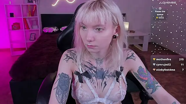 tattoo_art_baby webcam