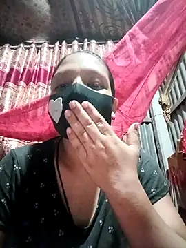 Webcam Model (Ripa-) is live