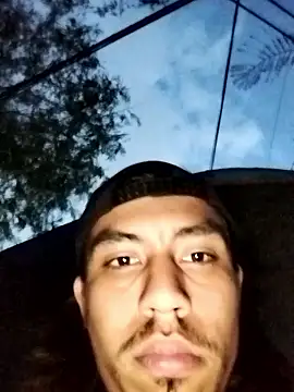 AlexAlejandro13 webcam