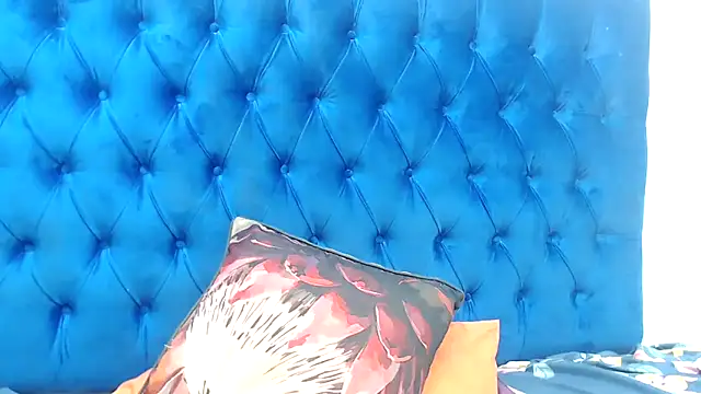 SpicyQueenxxxx webcam