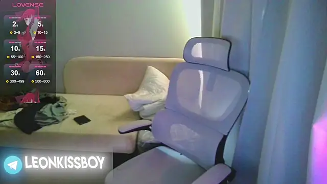 LeonBoykisser webcam