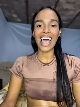 Webcam Model (FlorSalvaje_)  is live.Free join now!