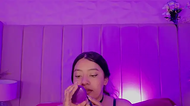 MollyBigBoobs12 webcam