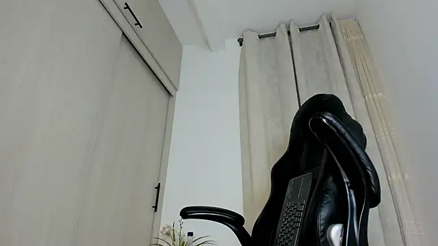 Biscuit_oliva webcam