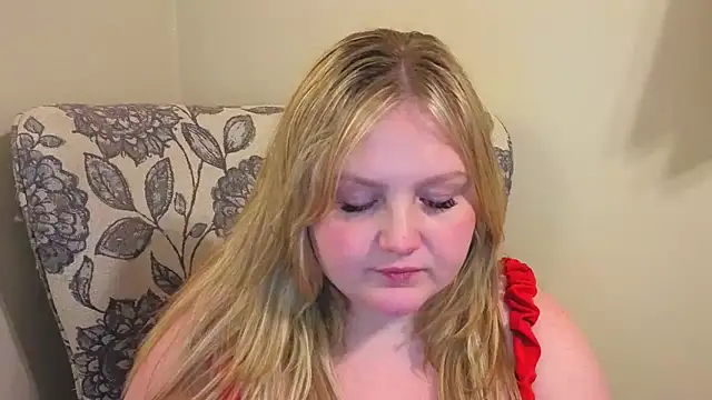 PhatAssBlond live sex cam