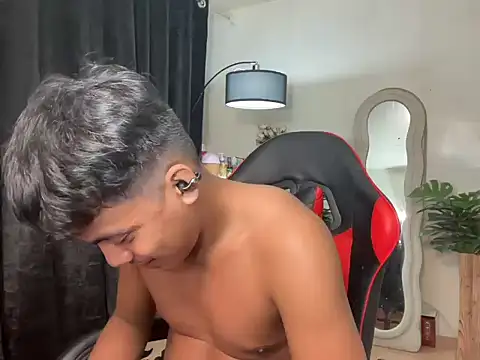 asianboyhunt webcam