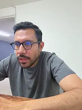 AdrianGarcia89 webcam